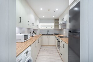 Apartment | 1 bedroom - Relaxing 1-bedroom With Stunning View of a City Skyline in Downtown (Dubai)