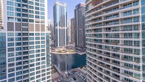 Apartment - Sleeps 4 in This 2 Bedroom Apartment in Dubai Gate 2 (Dubai)