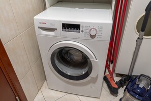 Apartment | 2 bedrooms - Gorgeous 2-bedroom Apartment in Norton Court Motor City (Dubai)