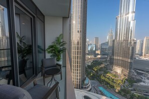 Apartment | 2 bedrooms - Cozy 2-bedroom Apartment Perfect for Family in Downtown With Burj Khalifa Views (Dubai)