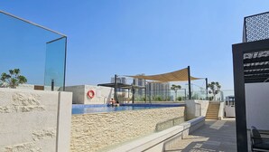 Studio - Mesmerizing Studio Located in the Center of JVC (Dubai)