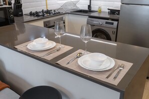 Studio - Indulge in Peace in This Studio That Sleeps 2 in JVC (Dubai)