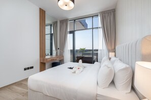 1 bedroom - Stay in Studio City at Celia Residence Perfect for 2 (Dubai)