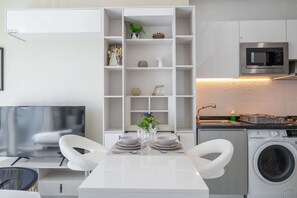 Studio | Internet - Relaxing and Gorgeous Studio in Miraclz by Danube (Dubai)
