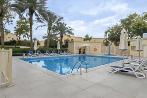 Unclassified image, 4 of 48, button - Tranquil 3BR Villa in Springs Community - Sleeps 7 (Dubai)