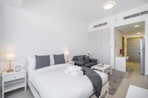 Room - Studio in Bloom Heights With Captivating City View (Dubai)