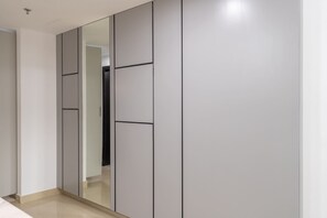 Studio | Internet - Incredible Studio in Jumeirah Village Circle (Dubai)
