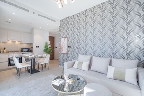 Apartment | 1 bedroom - 1 Bedroom Apartment in Sobha Creek Vistas Perfect for 3 (Dubai)