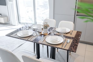 1 bedroom - 1 Bedroom Apartment in Sobha Creek Vistas Perfect for 3 (Dubai)