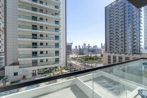 Studio - Outstanding Studio in Empire Residence JVC (Dubai)