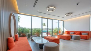 House - Sleek Studio in The Ivy Tower JVT (Dubai)