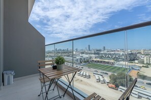 Studio - Charismatic Studio in Laya Heights Perfect for 2 (Dubai)