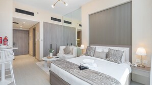 House | High-speed internet - Heart Captivating Studio in Laya Heights (Dubai)