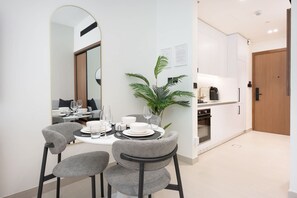 Studio - Well-furnished and Luxurious Studio in JVC (Dubai)