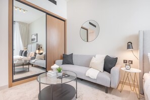 Studio - Well-furnished and Luxurious Studio in JVC (Dubai)