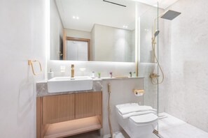 Studio - Well-furnished and Luxurious Studio in JVC (Dubai)