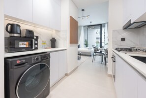 Studio - Well-furnished and Luxurious Studio in JVC (Dubai)