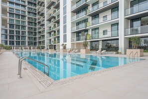 Studio - Well-furnished and Luxurious Studio in JVC (Dubai)