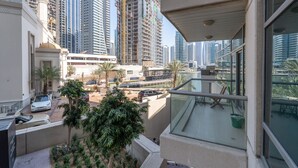 Unclassified image, 4 of 47, button - Remarkable 1 Bedroom Flat in Blakely Tower (Dubai)