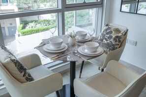 1 bedroom - Gorgeous 1 Bedroom in The Residence Tower 8 Perfect for 2 (Dubai)