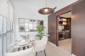 House | 1 bedroom - Gorgeous 1 Bedroom in The Residence Tower 8 Perfect for 2 (Dubai)