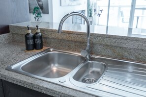 1 bedroom - Gorgeous 1 Bedroom in The Residence Tower 8 Perfect for 2 (Dubai)