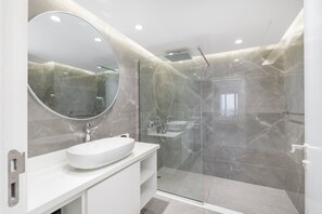 House | 2 bedrooms, Internet - 2 Bedroom With Beautiful Full Palm Waters Views (Dubai)