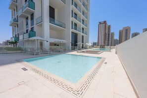 1 bedroom - Lavish 1 Bedroom in Binghatti Gardenia That Sleeps 4 (Dubai)