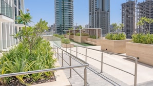 Apartment | 1 bedroom - Lavish 1 Bedroom in Binghatti Gardenia That Sleeps 4 (Dubai)