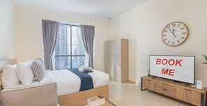 Studio - Prime Studio in Jumeirah Bay X1 in JLT - Sleeps 2 (Dubai)