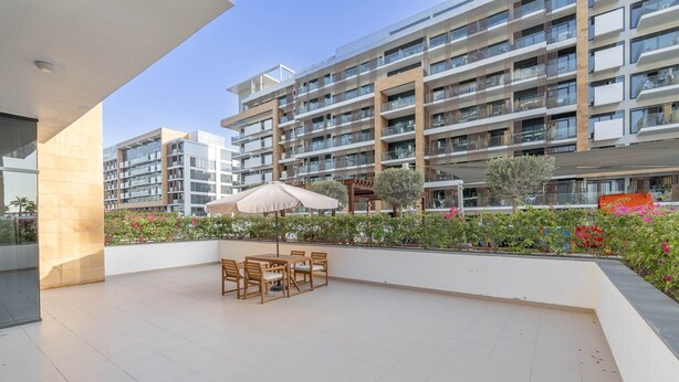 Apartment - Indulging 1 Bedroom in Azizi Riviera 6 (Dubai)