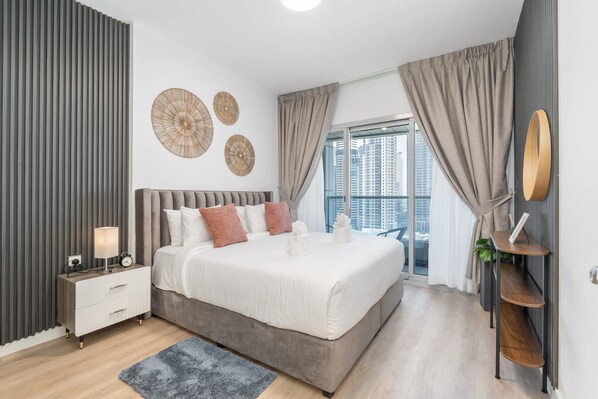 Apartment | 1 bedroom, Internet - Cozy 1BR Gem in Marina With City Views (Dubai)