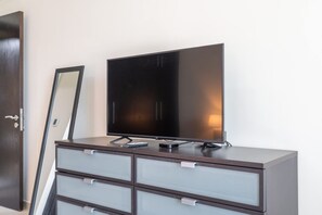 Apartment | 1 bedroom - Amazing and Chic 1 Bedroom in Goldcrest Views 2 (Dubai)