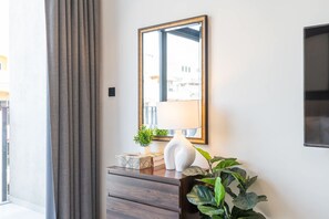 Studio | Internet - Spacious and Stunning Studio in The Heart of JVC (Dubai)