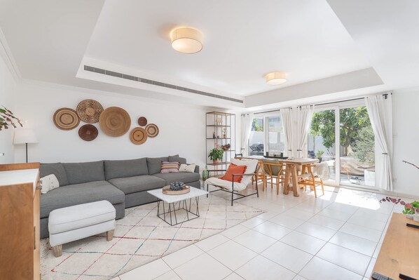 Villa | 3 bedrooms, Internet