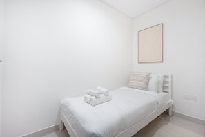3 bedrooms, Internet - A Centered Location in Al Wasl Perfect for Family (Dubai)