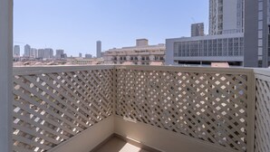 Apartment | 1 bedroom, high-speed internet - Heart-captivating 1 Bedroom in Hanover Square (Dubai)