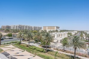 2 bedrooms, Internet - Magnificent 2BR in The Brand New The Diplomat (Dubai)