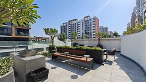 Studio | Internet - Peaceful Studio in Azizi Riviera 38 With Pool View (Dubai)