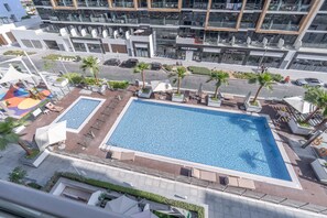 Studio | Internet - Peaceful Studio in Azizi Riviera 38 With Pool View (Dubai)