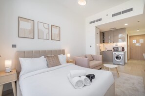 Studio | Internet - Serene Living Space Backing Onto Community Garden (Dubai)