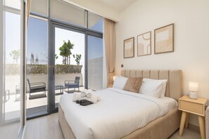 Studio | Internet - Serene Living Space Backing Onto Community Garden (Dubai)