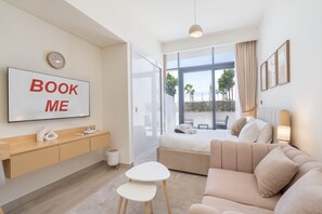 Studio | Internet - Serene Living Space Backing Onto Community Garden (Dubai)