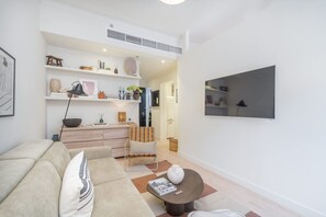 Apartment | 1 bedroom, Internet - 106 Edmonton Elm in JVT (Dubai)