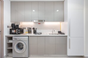 Studio | Internet - 712 Azizi Riviera 24 (Dubai)