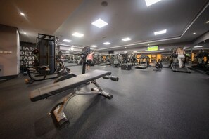 2 عدّة غرف نوم وخدمة الإنترنت