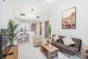 1 bedroom, Internet - Stylish 1-bedroom Retreat in Amal Tower Sports City (Dubai)