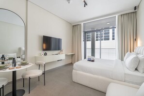 Studio | Internet - Chic Studio in Oxford Terraces With Pool Gym (Dubai)