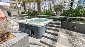 Internet - An Oasis in Bella Rose and Sleeps 2 (Dubai)