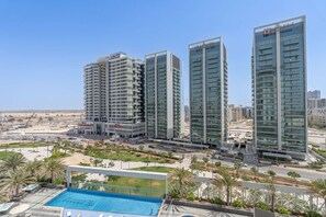 Studio | Internet - An Oasis in Bella Rose and Sleeps 2 (Dubai)
